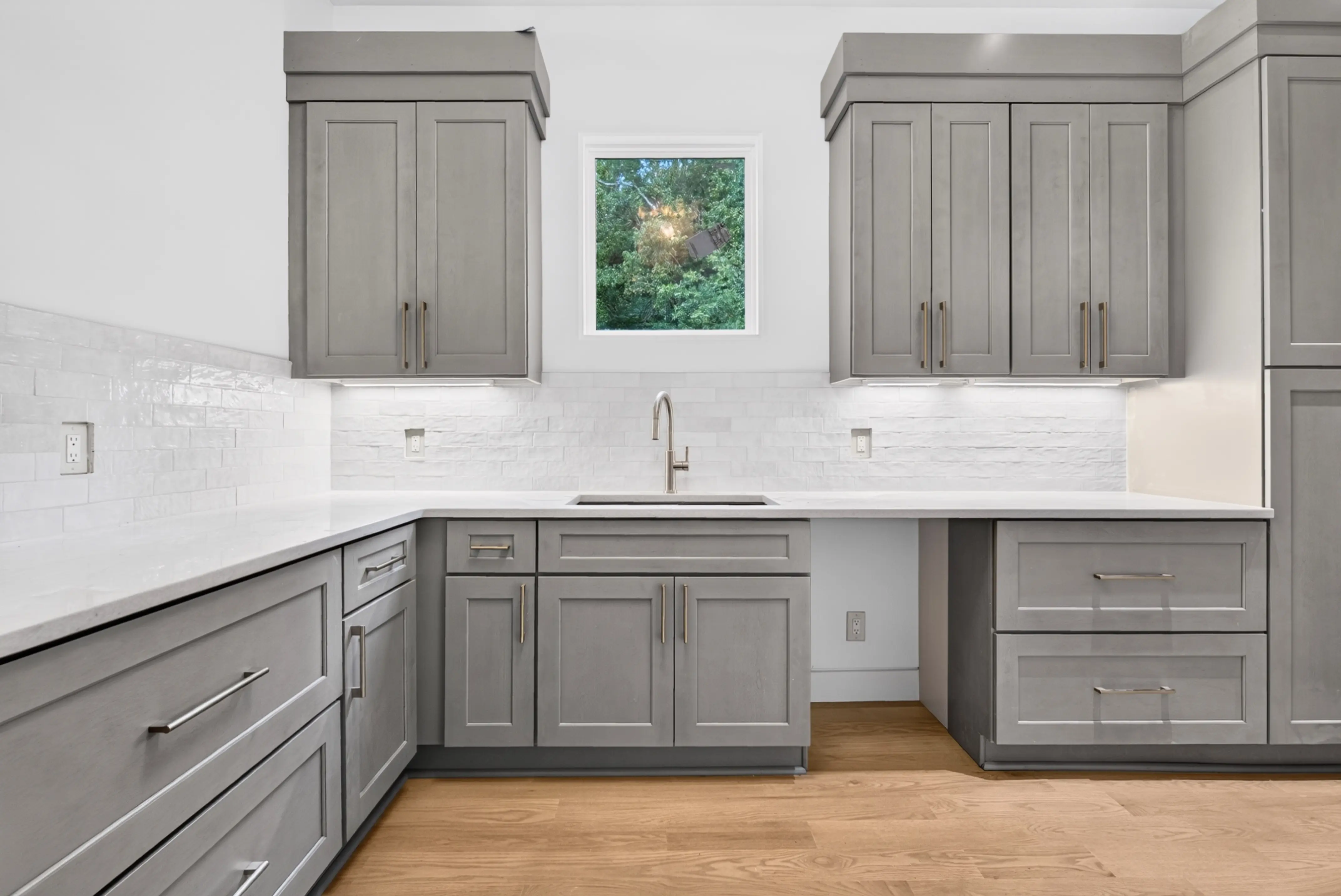 Real estate listing photo by Manor Media