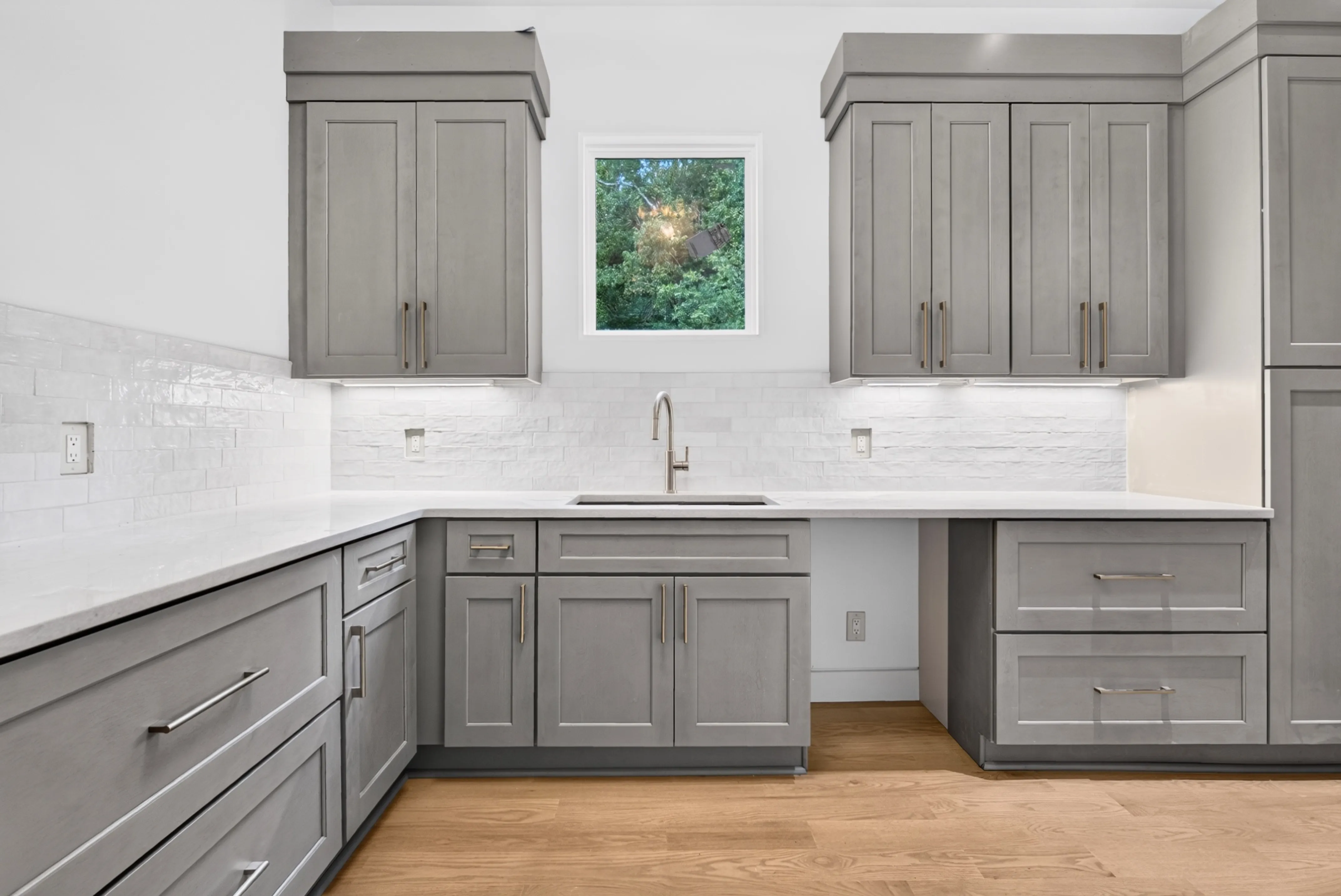 Real estate listing photo by Manor Media