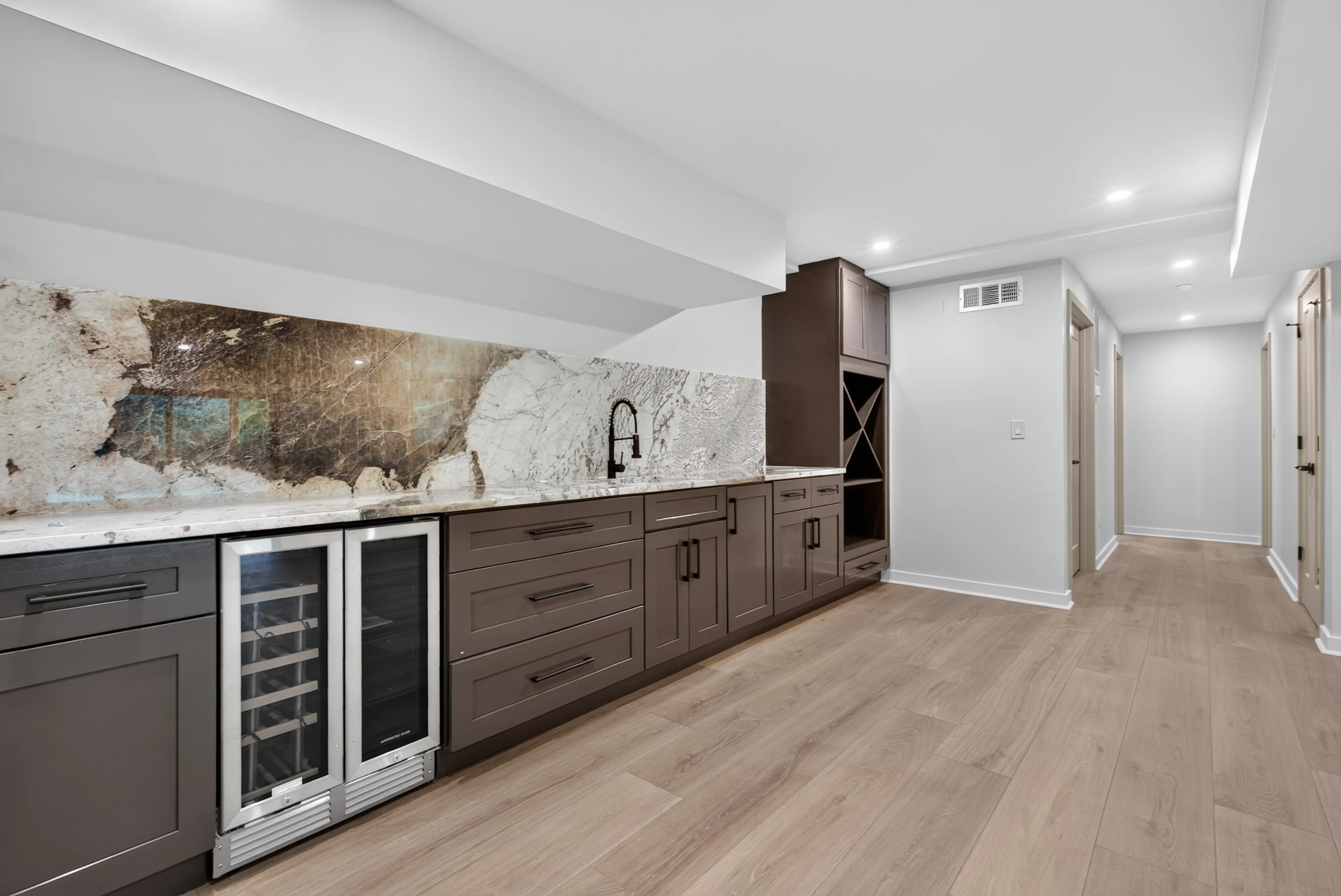 Real estate listing photo by Manor Media