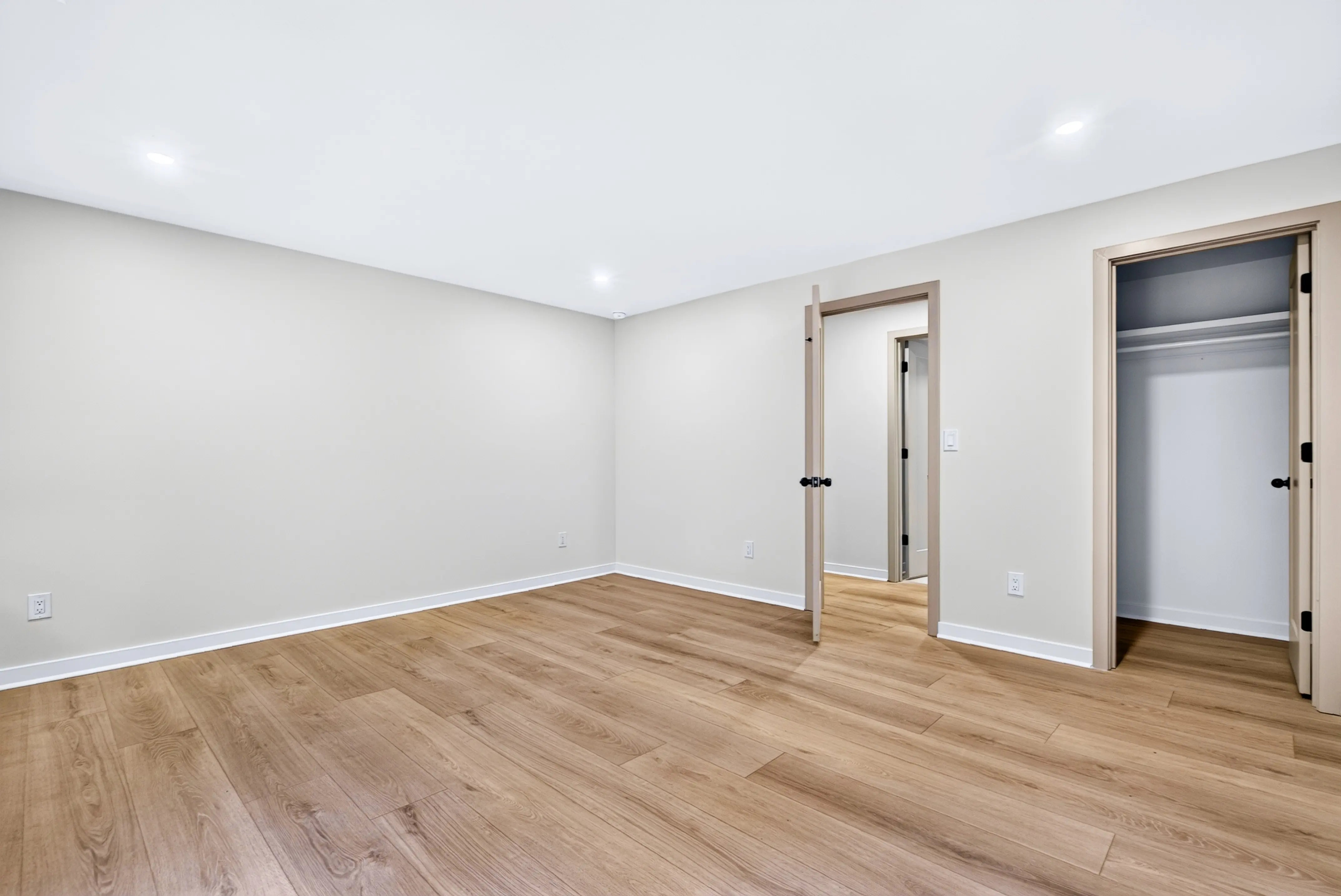Real estate listing photo by Manor Media