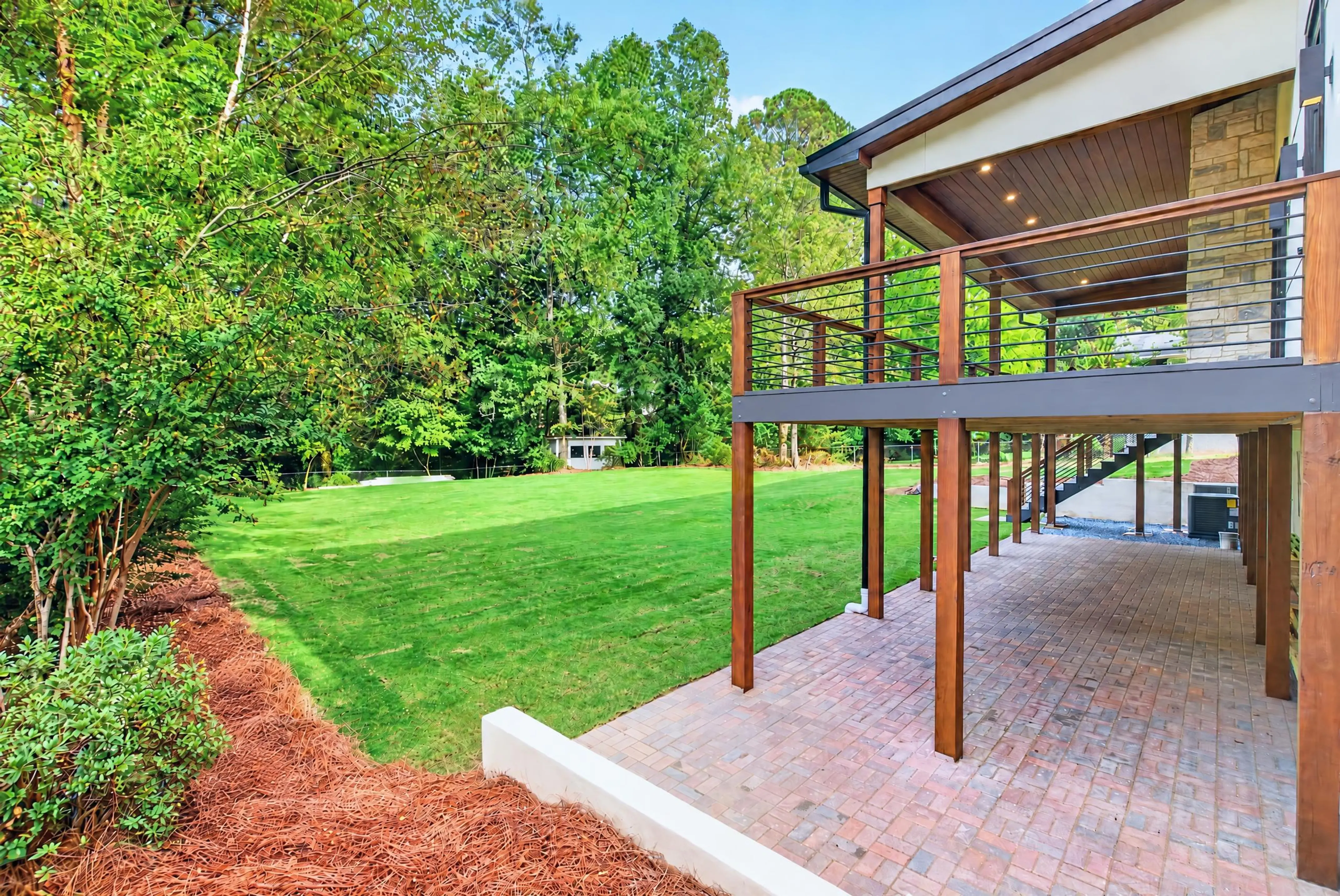 Real estate listing photo by Manor Media