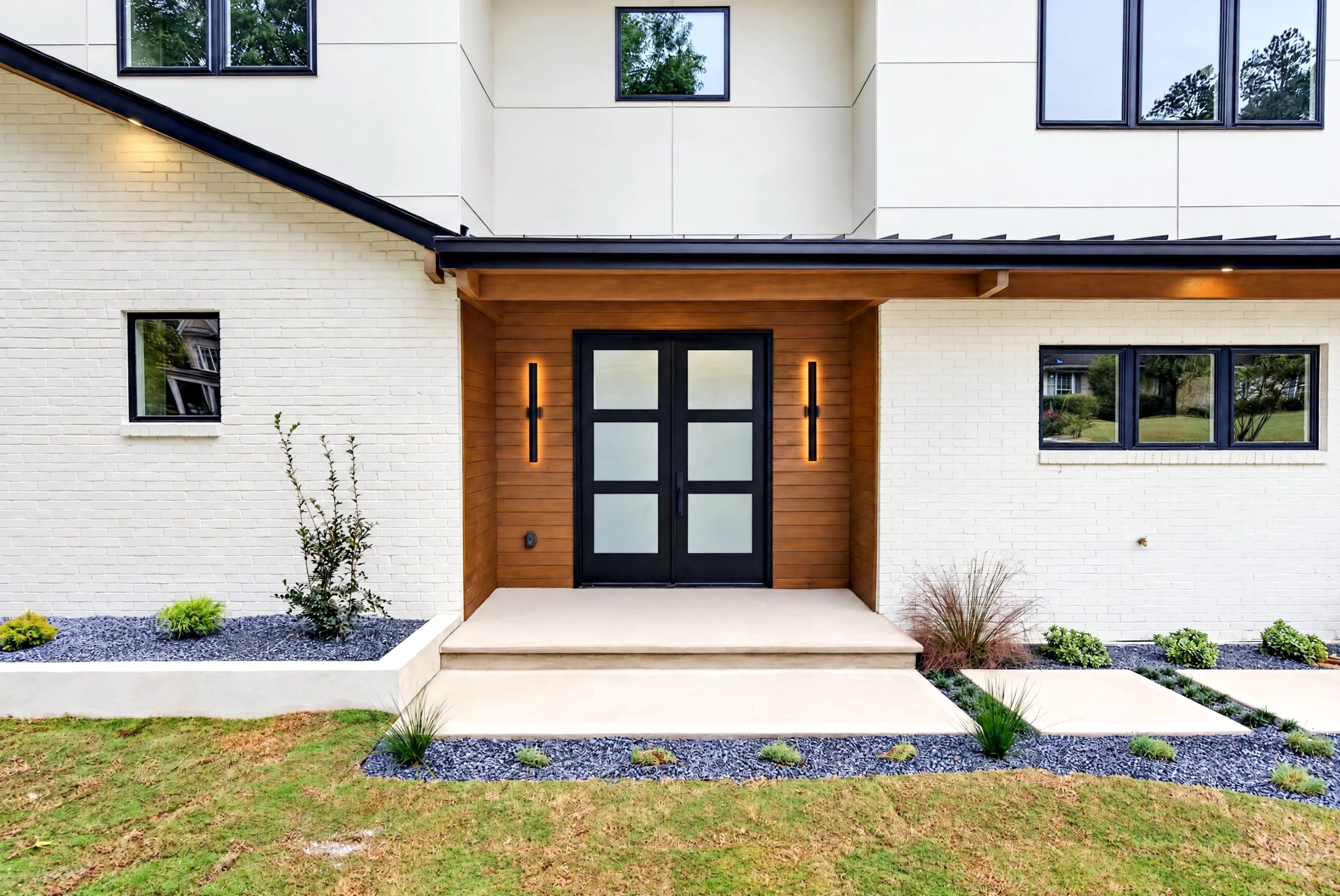 Real estate listing photo by Manor Media