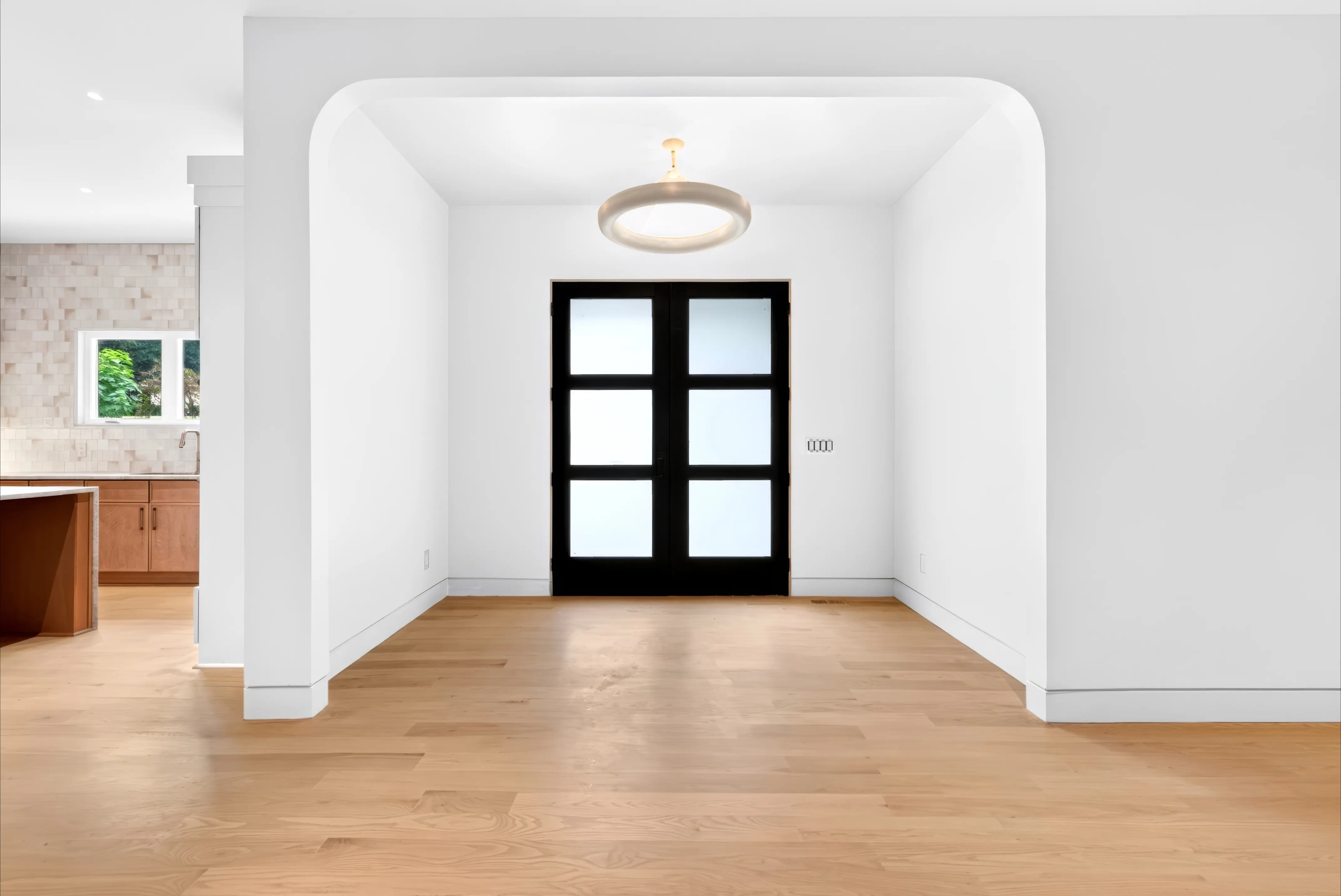 Real estate listing photo by Manor Media